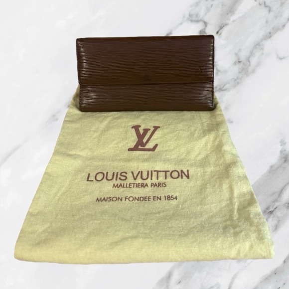 Louis Vuitton Authentic Epi Leather Long Wallet Brown Bifold with Dust Bag - Picture 1 of 14